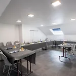 Kyriad Valenciennes Sud - Hotel