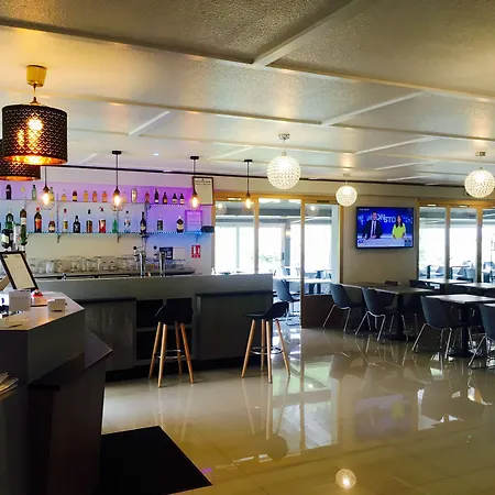 Kyriad Valenciennes Sud - 3*