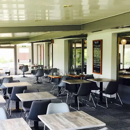 Hotel Kyriad Valenciennes Sud - 3*