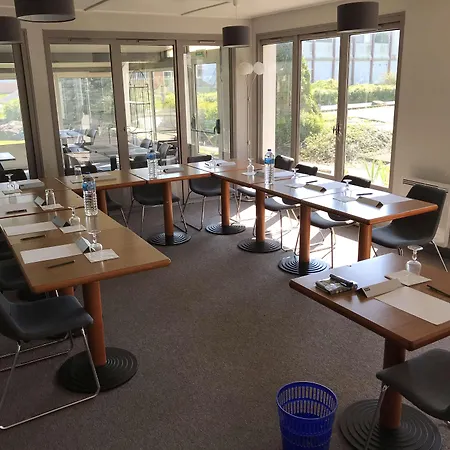 Kyriad Valenciennes Sud -