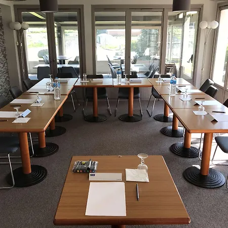 Hotel Kyriad Valenciennes Sud -