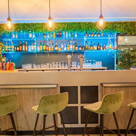 Kyriad Valenciennes Sud - Hotel