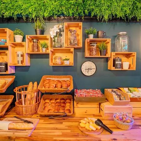 Hotel Kyriad Valenciennes Sud - 3*