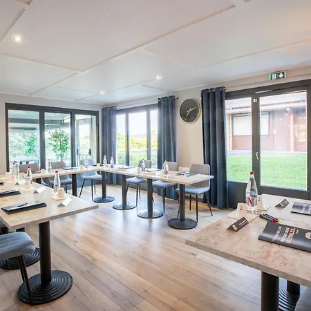 Kyriad Valenciennes Sud - Szálloda 3*