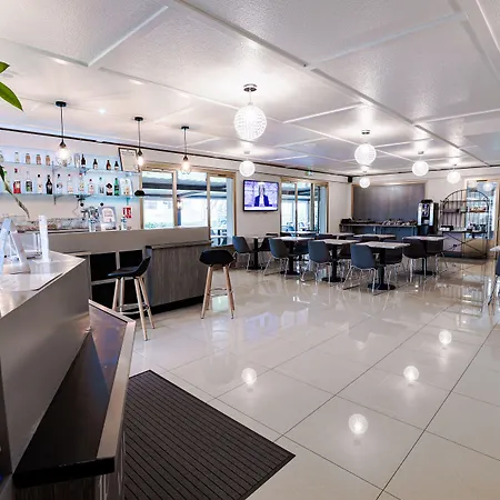 Hotel Kyriad Valenciennes Sud - 3*