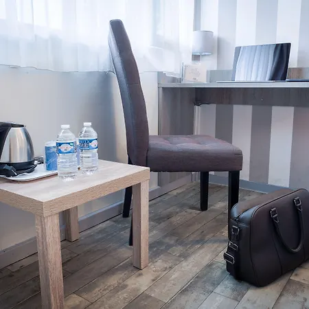 Kyriad Valenciennes Sud - 3*