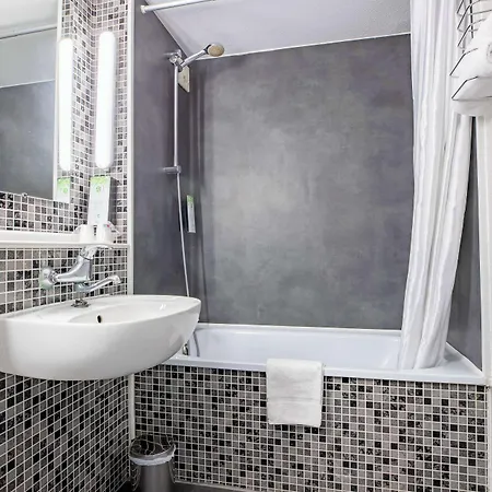 Kyriad Valenciennes Sud - 3*